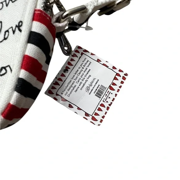 Stylish White Love Print Crossbody Bag - Picture 6 of 12